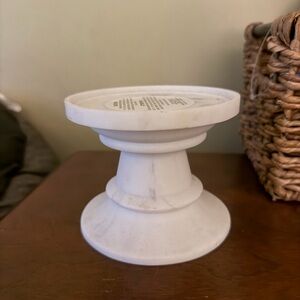 White Marble Pedestal Stand